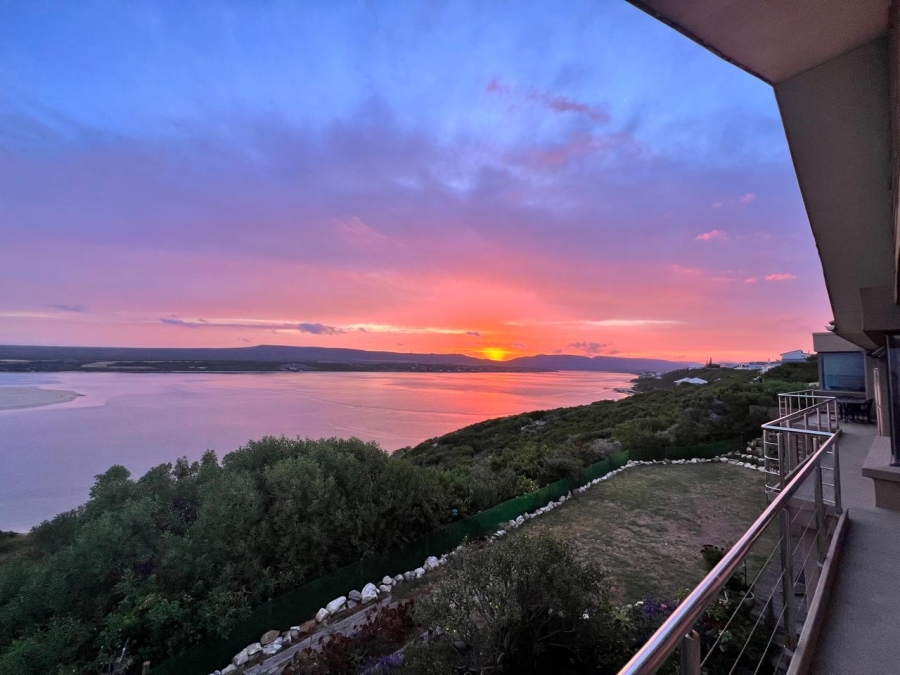 4 Bedroom Property for Sale in Witsand Western Cape